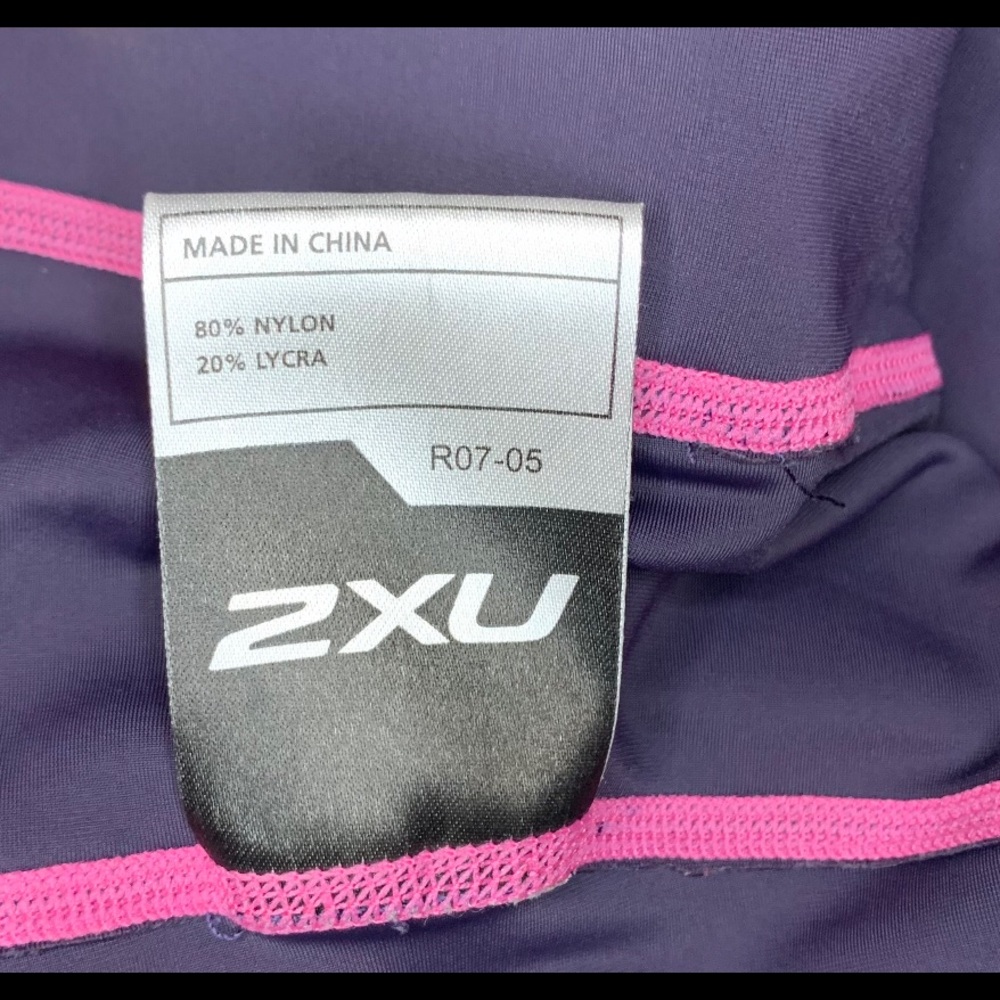 2XU Grey Racerback Active Tank - Picture 4 of 6